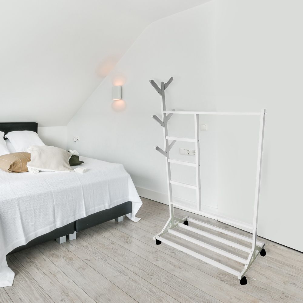 Perchero colgador multiusos con ruedas,  portatil, madera maciza color blanco